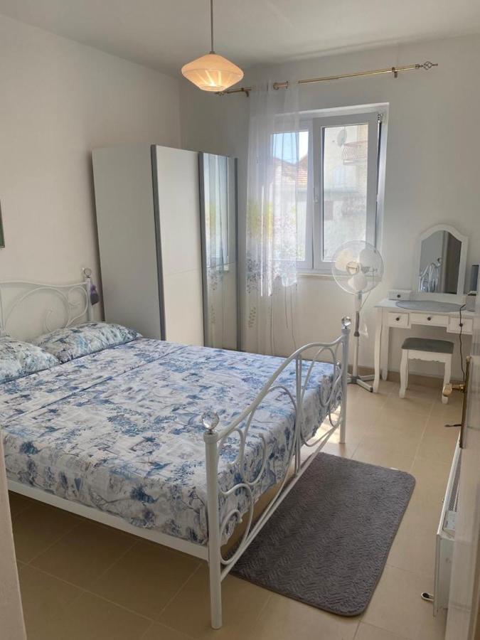 Domuskova Lejlighed Podstrana Eksteriør billede